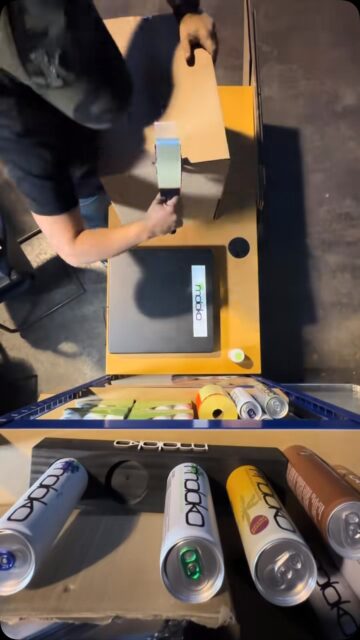 Für David packen wir heute gemeinsam 📦😎 www.molokolimoande.at